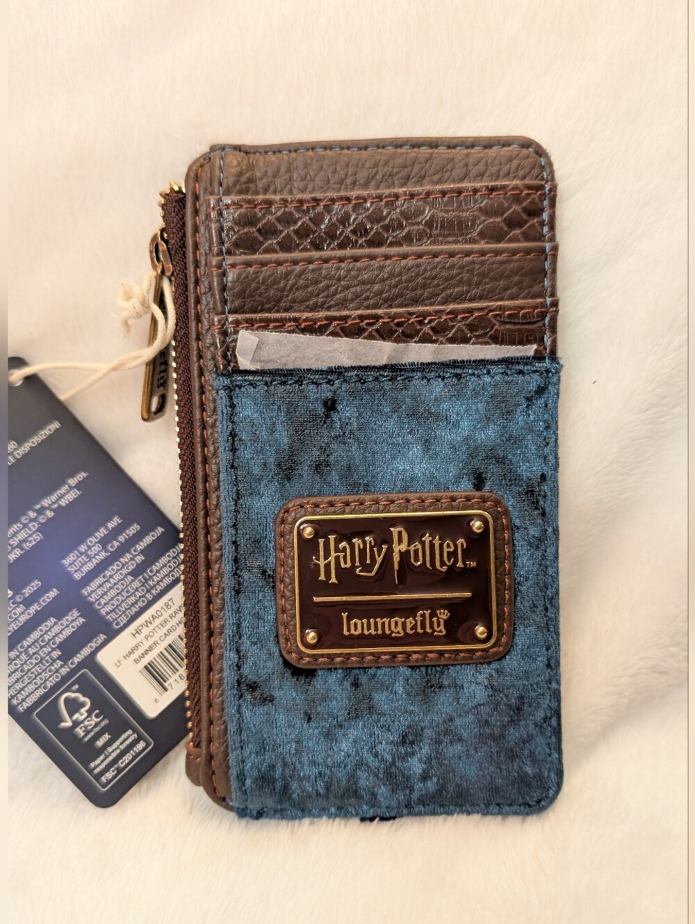 loungefly Harry Potter Ravenclaw Banner Velvet Card Holder wallet - Picture 2 of 4